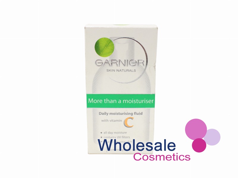 1 x Garnier More Than a Moisturiser With Vitamin C 100ml